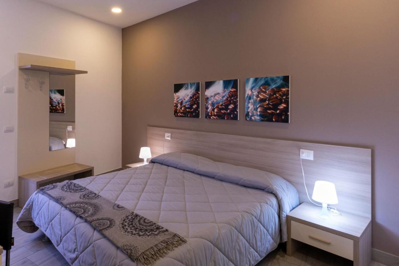 Standard Double Room,1419070527:JPEG