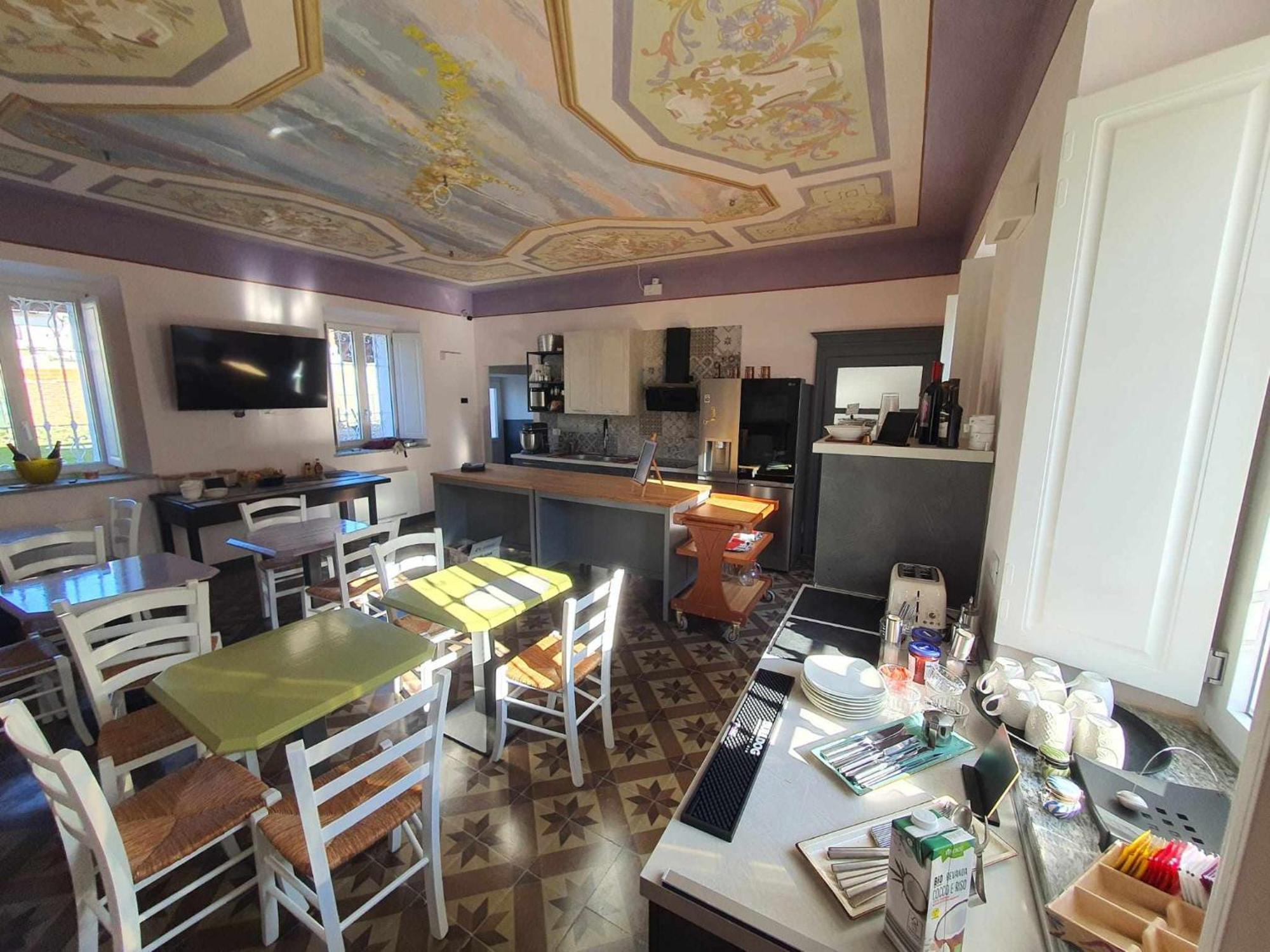 Double Room,1480391762:JPEG